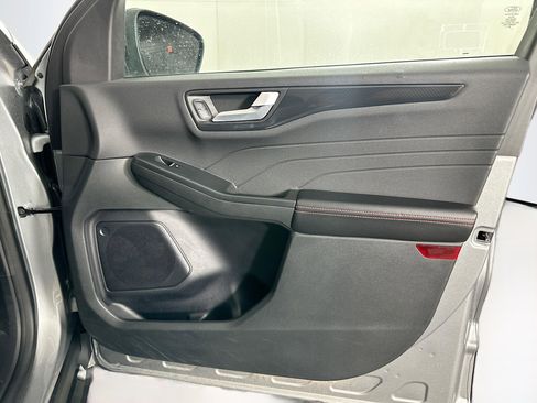 Used 2024 Ford Escape ST-Line image 31