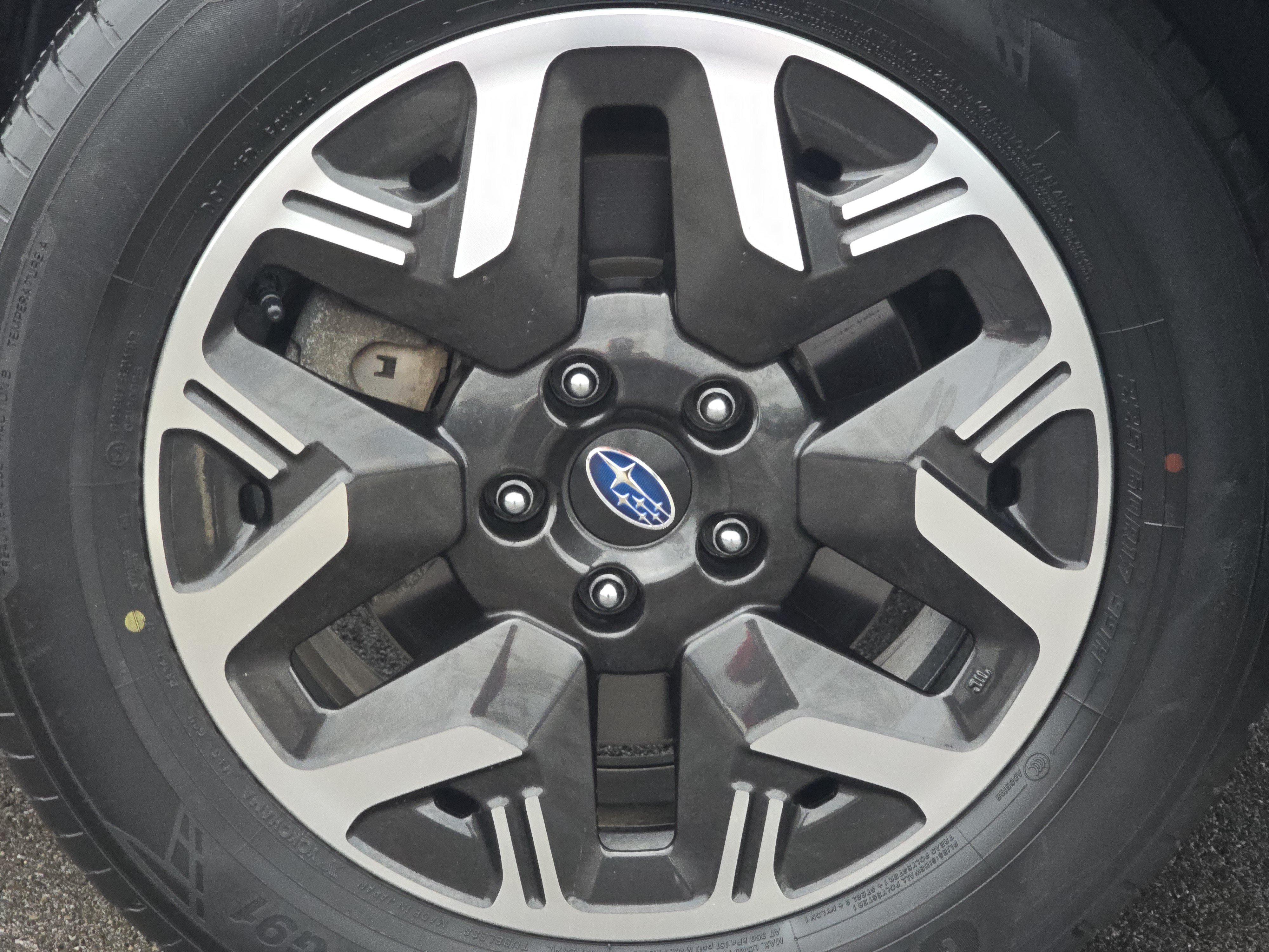 Certified 2025 Subaru Forester Premium AWD/4WD image 14