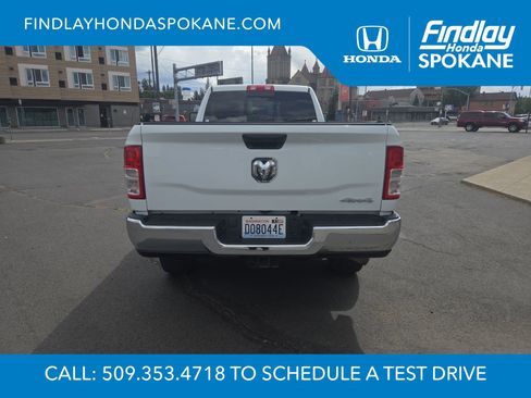 Used 2024 RAM 3500 Tradesman w/ Chrome Appearance Group AWD/4WD image 4