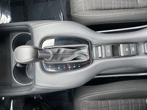 Used 2023 Honda HR-V LX image 14