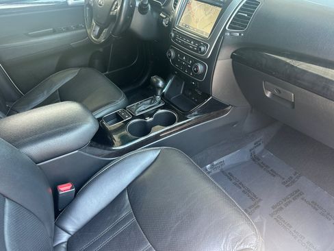 Used 2015 Kia Sorento SX AWD/4WD image 19