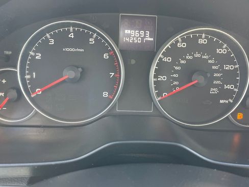 Used 2014 Subaru Outback 2.5i Premium AWD/4WD image 15