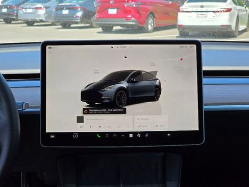 Used 2024 Tesla Model Y Performance AWD/4WD image 25