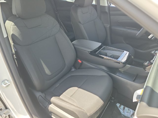 Used 2026 Hyundai Tucson Blue SE FWD image 21