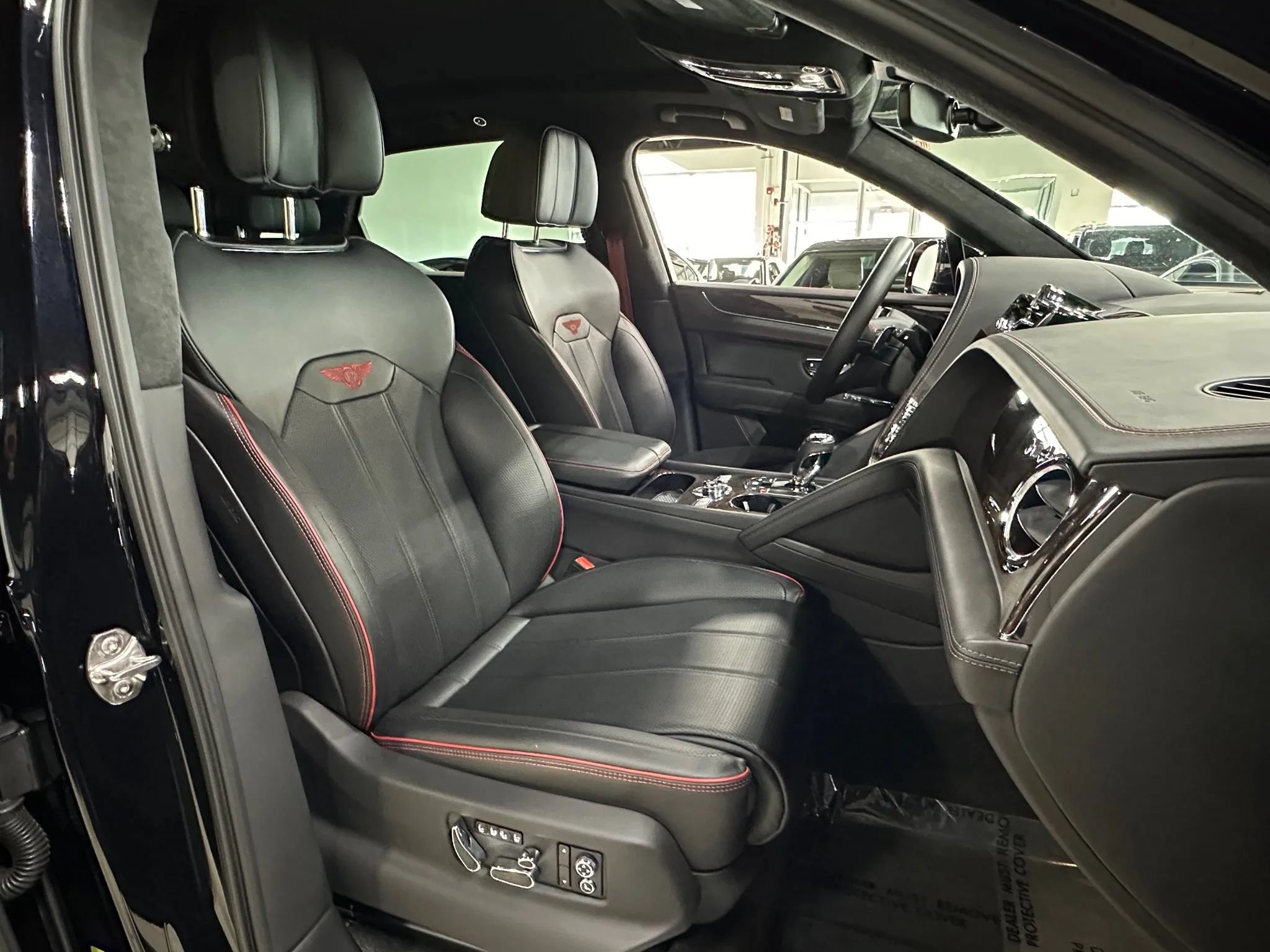 Used 2021 Bentley Bentayga AWD/4WD image 12
