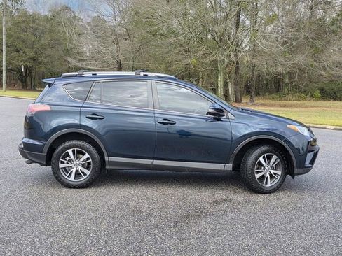 Used 2018 Toyota RAV4 XLE image 37