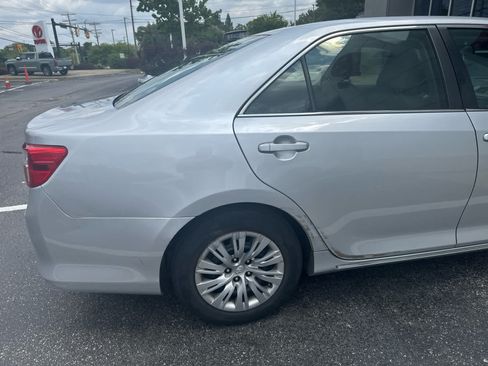 Used 2013 Toyota Camry LE FWD image 5