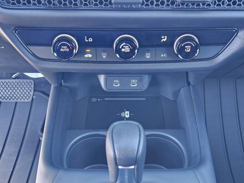 New 2026 Honda HR-V LX image 29