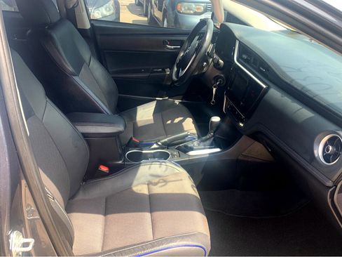 Used 2018 Toyota Corolla L image 16