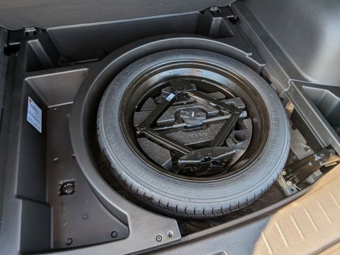 New 2025 Chevrolet Blazer LT w/ Convenience Package image 5