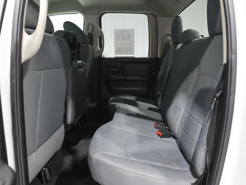 Used 2019 RAM 1500 Express image 25