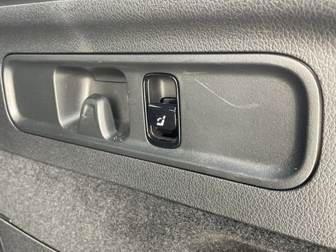 Certified 2025 Mercedes-Benz GLC 300 4MATIC w/ Driver Assistance Package image 12