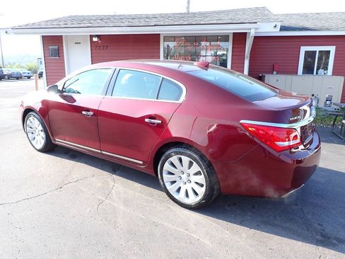 Used 2016 Buick LaCrosse Premium AWD/4WD image 4