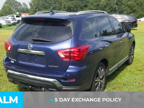 Used 2020 Nissan Pathfinder Platinum FWD image 3