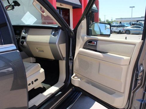 Used 2017 Ford Expedition EL Limited image 11