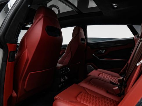 Used 2022 Lamborghini Urus image 89