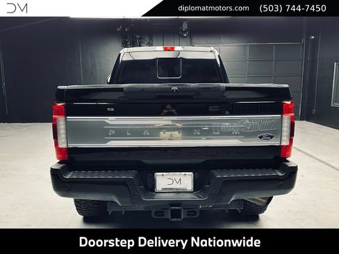 Used 2017 Ford F250 Platinum w/ Platinum Ultimate Package AWD/4WD image 6