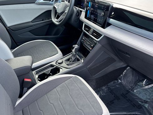 New 2026 Volkswagen Taos SE AWD/4WD image 15