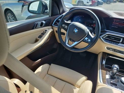 Used 2019 BMW X5 xDrive40i w/ Executive Package image 22