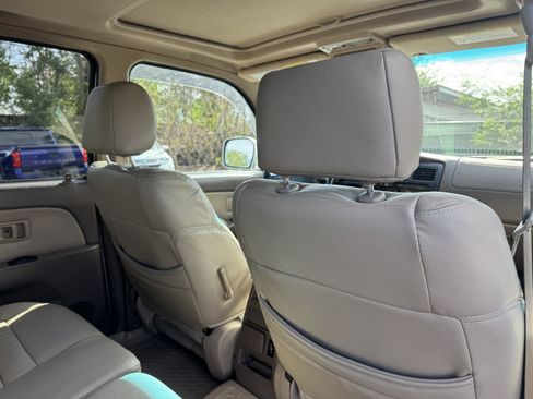 Used 2000 Toyota 4Runner SR5 AWD/4WD image 27