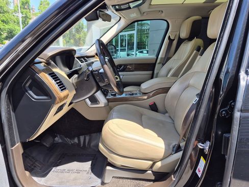 Used 2019 Land Rover Range Rover HSE AWD/4WD image 16