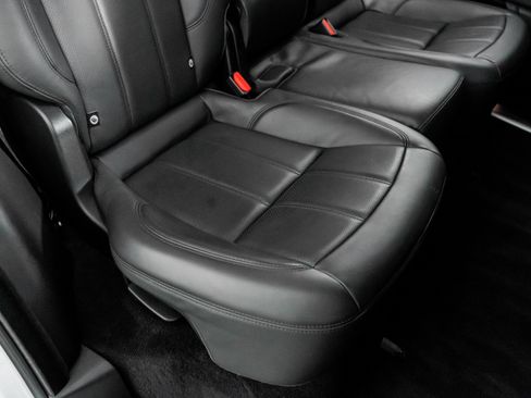 Used 2019 Land Rover Range Rover Sport HSE image 32