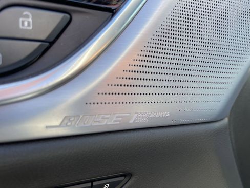 Used 2025 Cadillac XT6 Premium Luxury image 25