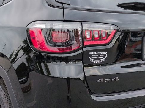 New 2026 Jeep Compass Latitude AWD/4WD image 12
