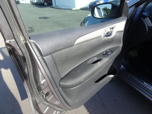 Used 2015 Nissan Sentra SV w/ Style Package image 22
