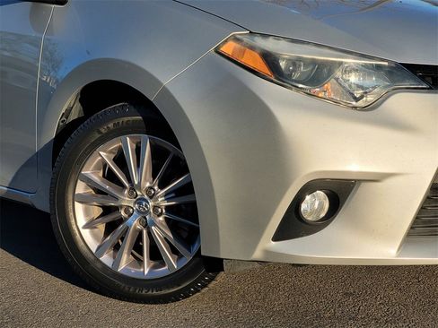Used 2014 Toyota Corolla LE image 4