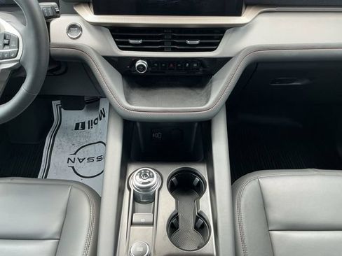 Used 2026 Ford Explorer Active w/ Active Comfort Package RWD image 10