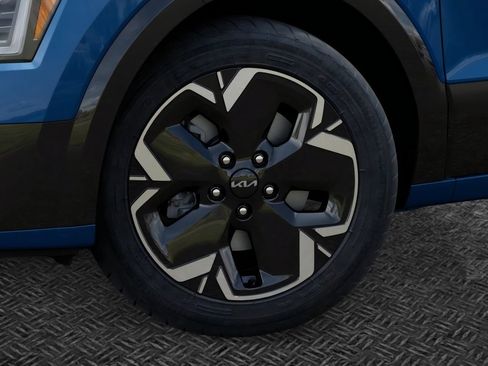 New 2026 Kia Niro Wind FWD image 9
