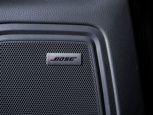 Certified 2025 Porsche Macan image 27