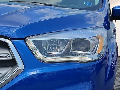 Used 2018 Ford Escape Titanium w/ Ford Safe & Smart Package AWD/4WD image 8