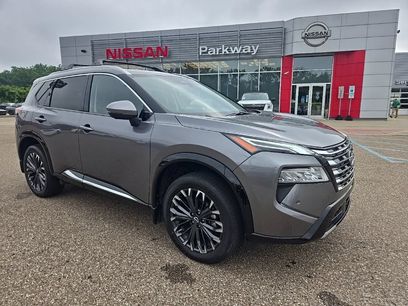 Used 2025 Nissan Rogue Platinum w/ Platinum Premium Package