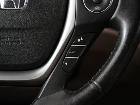 Used 2018 Honda Pilot EX-L image 18