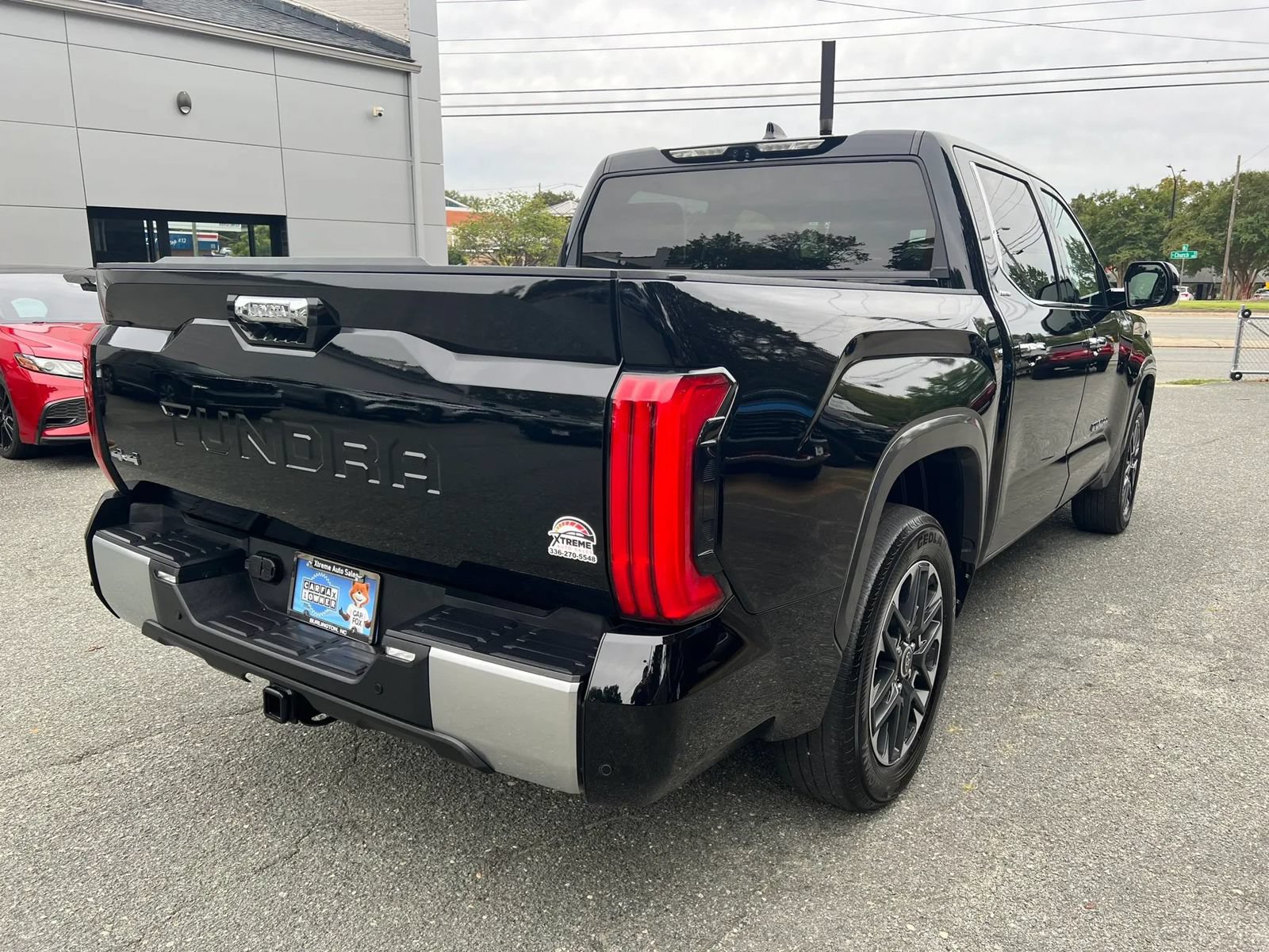 Used 2023 Toyota Tundra Limited AWD/4WD image 4