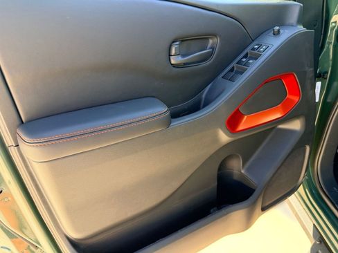 New 2026 Nissan Frontier PRO-4X w/ Pro-4x Convenience Package image 11