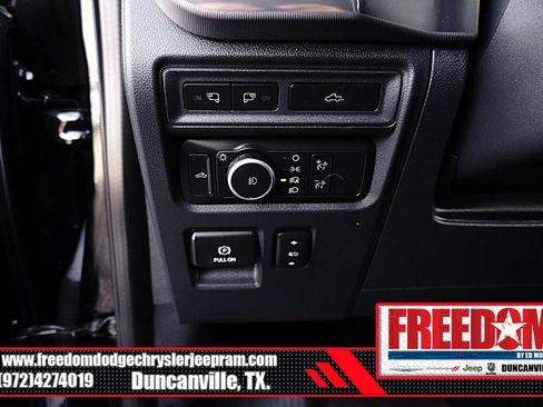 Used 2022 Ford F150 Raptor w/ Equipment Group 801A High AWD/4WD image 26