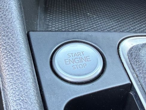 Used 2022 Volkswagen Jetta SE image 22