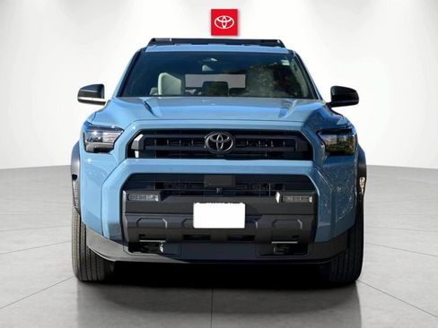 New 2026 Toyota 4Runner SR5 AWD/4WD image 7