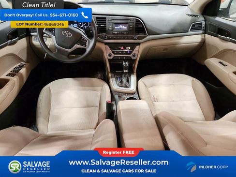 Used 2017 Hyundai Elantra SE image 11