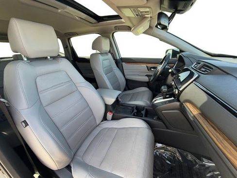 Used 2018 Honda CR-V Touring image 19