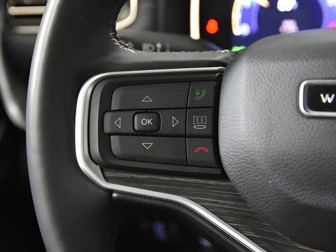 Used 2023 Jeep Wagoneer L Series II image 20