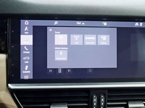 Used 2019 Porsche Cayenne image 21