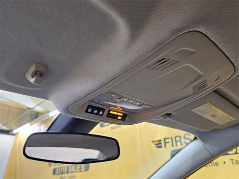 Used 2017 Chevrolet Cruze LT image 28