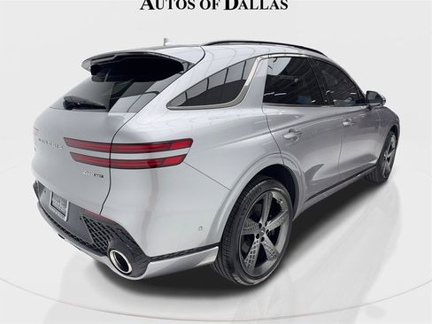 Used 2024 Genesis GV70 3.5T Sport w/ Sport Advanced Package image 9