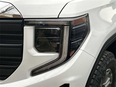 Used 2024 GMC Sierra 1500 Pro w/ Pro Value Package image 8