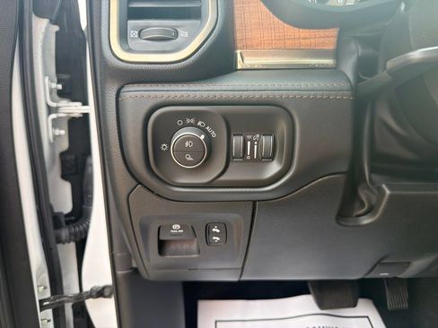 Used 2022 RAM 1500 Limited AWD/4WD image 26