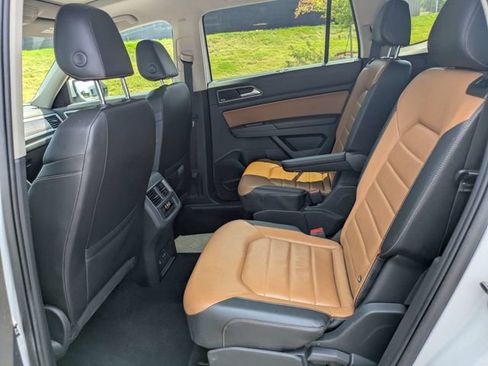 Used 2019 Volkswagen Atlas SEL Premium AWD/4WD image 16